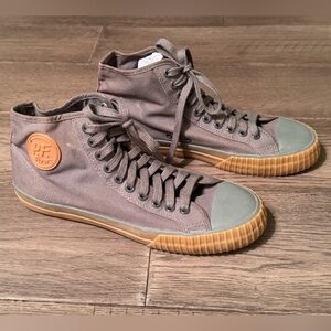 Men’s Size 11 PF Flyers Vulcanized Rigid Wedge in grey high top.